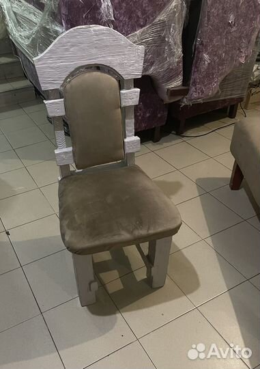 Стулья деревянные мягкие