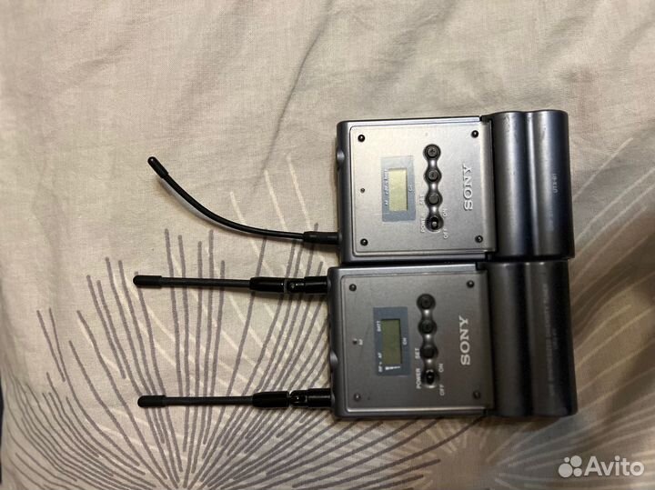 Sony петличка радио