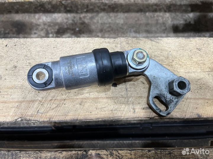 Натяжитель ремня кондиционера Bmw 7 E38 M62B35