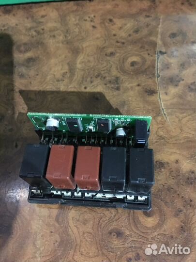 Реле стеклоочистителя Mitsubishi lancer 9