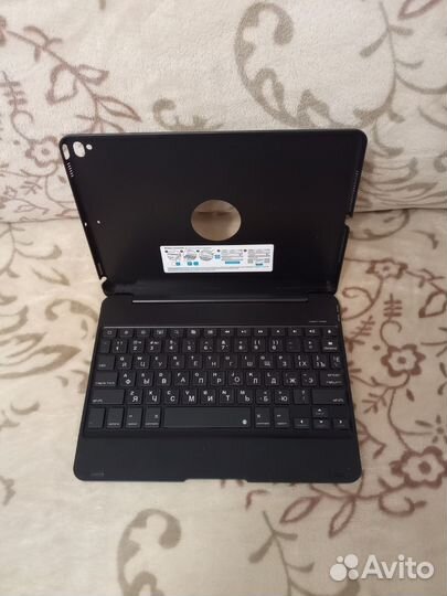 Клавиатура для Apple iPad 9,7