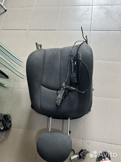 Сидения mercedes w211