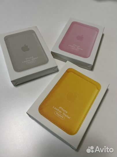 Apple MagSafe Leather Wallet