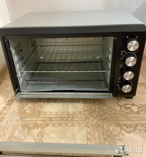 Мини-печь Hyundai MIO-HY075