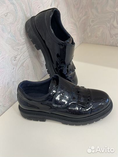 Школьная обувь для девочки