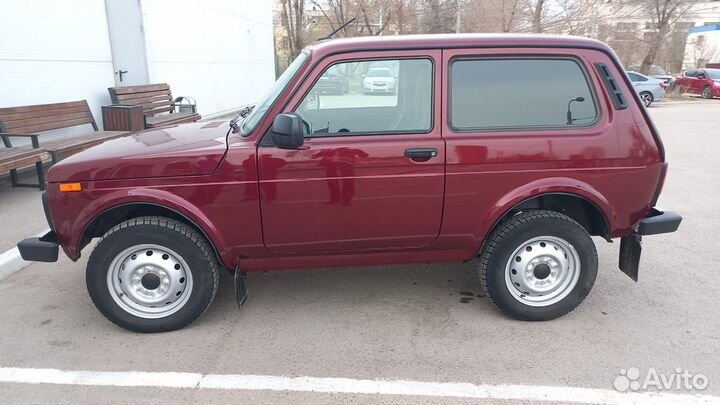 ВАЗ Niva Legend 1.7 МТ, 2022, 4 000 км