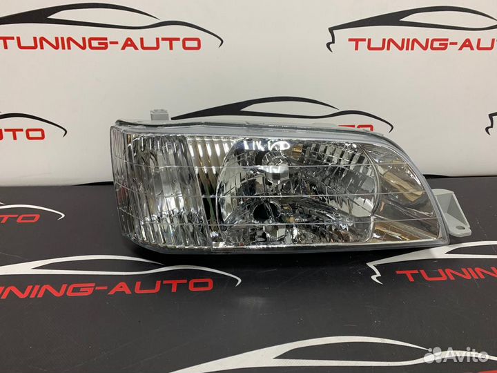 Фары Toyota Camry/Vista (SV40) 1994-1998 год (комплект, светлые)