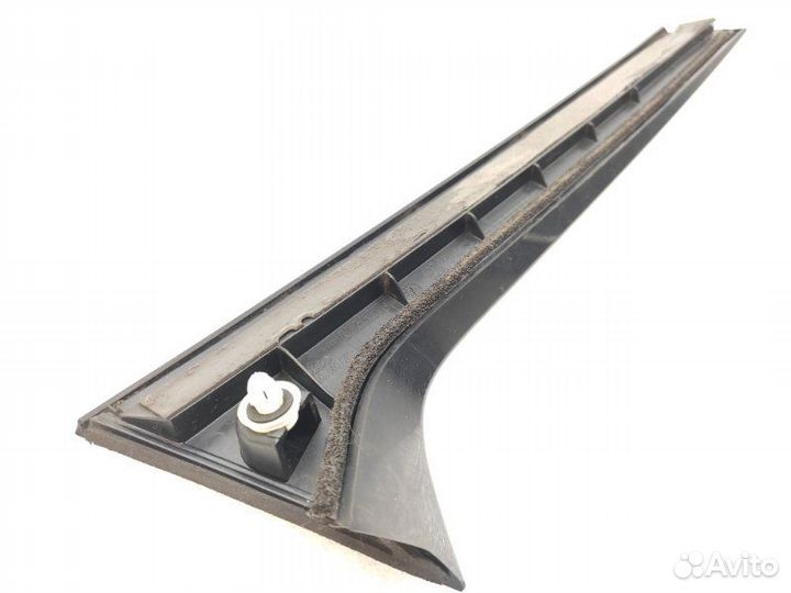 Накладка двери багажника задняя левая Audi Q5 FY