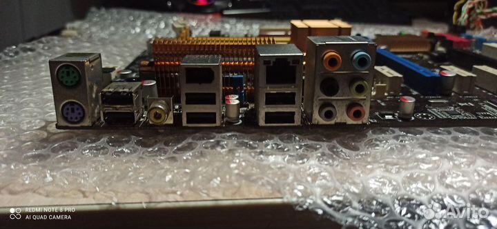 Материнская плата на 775 сокете