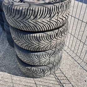 Комплект зимних колёс 205/55 R 16