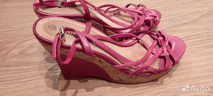 Босоножки 39