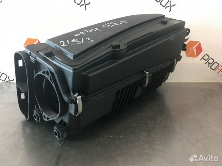 Корпус воздушного фильтра Mercedes C-Class W203