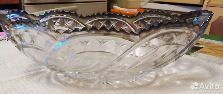 Хрустальный рог, хрустальная посуда