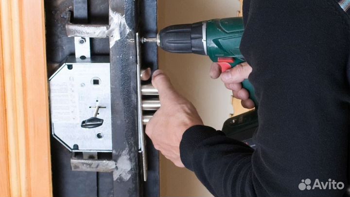 Вскрытие замков, замена личинки замка