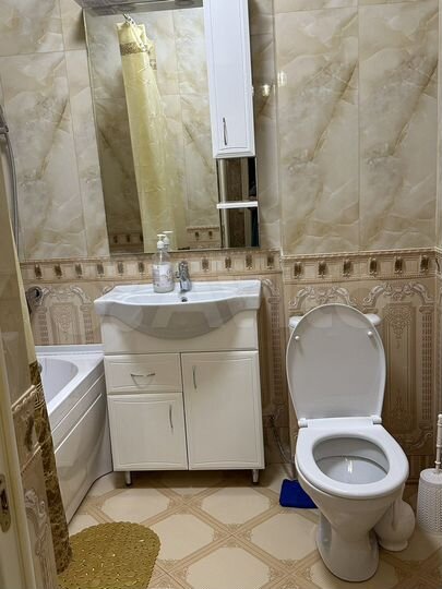 2-к. квартира, 68 м², 3/3 эт.