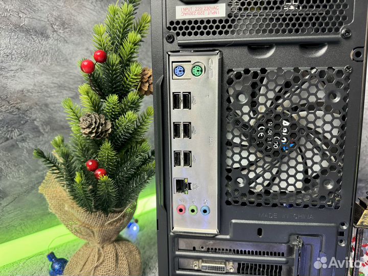 Игровой компьютер с подсветкой 8 ядер/16/512/RX580