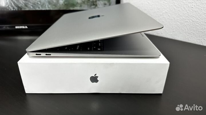 MacBook Air 13 M1 8/256gb Полный комплект