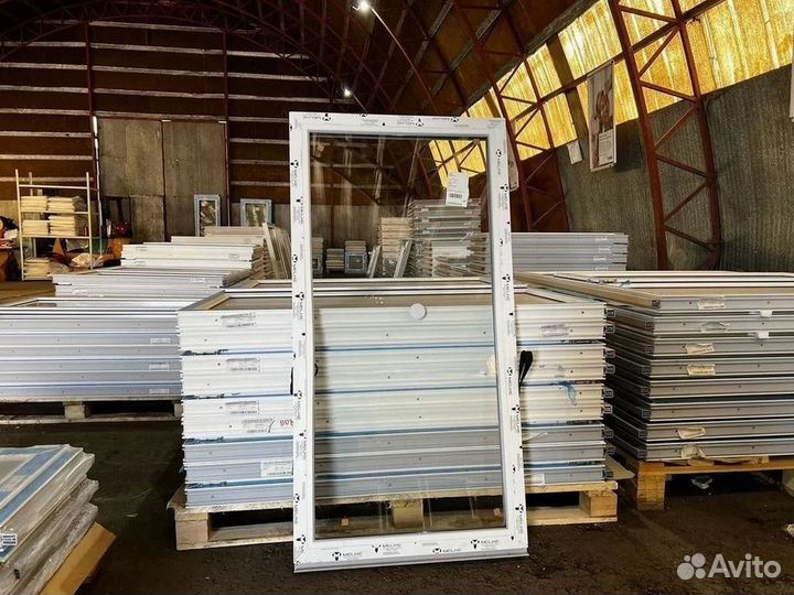 Окна рехау новые