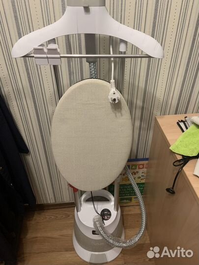 Отпариватель для одежды со столиком VLK Rimmini