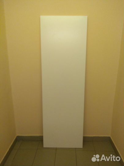 Дверь лёгкая, белая