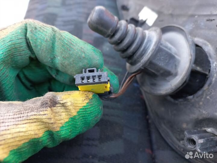 Зеркало правое peugeot 206 пежо подогрев oem