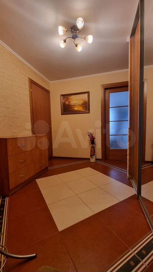 2-к. квартира, 70 м², 9/10 эт.