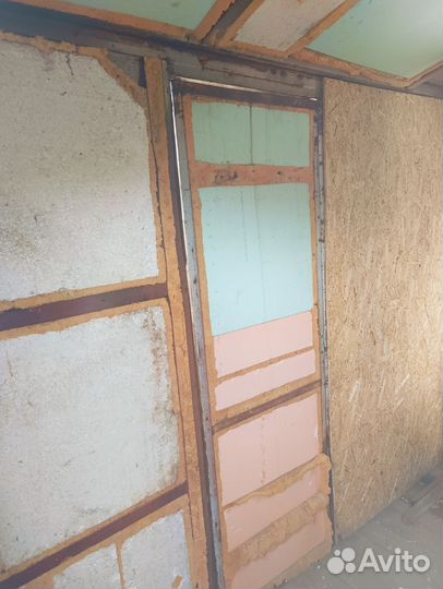 Вагончик бытовка бу на колесах