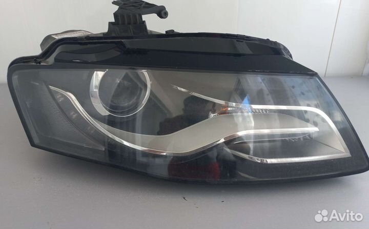 Фара правая Audi A4 B8