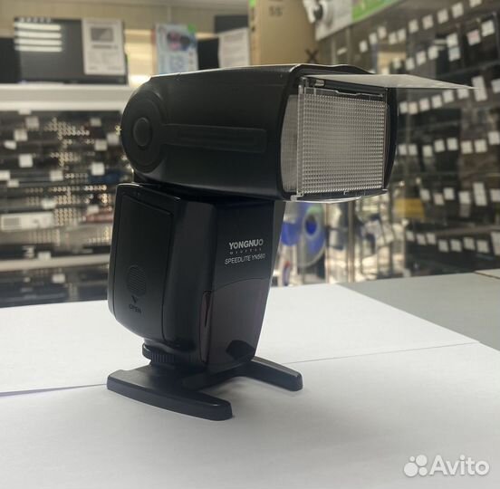 Вспышка камеры yongnuo speedlite YN560