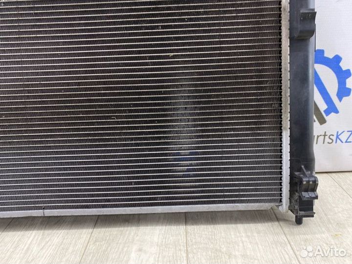 Радиатор охлаждения двигателя Mitsubishi Asx 2.0