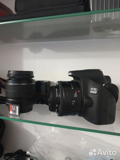 Canon EOS 2000D Kit EF-S 18-55 III