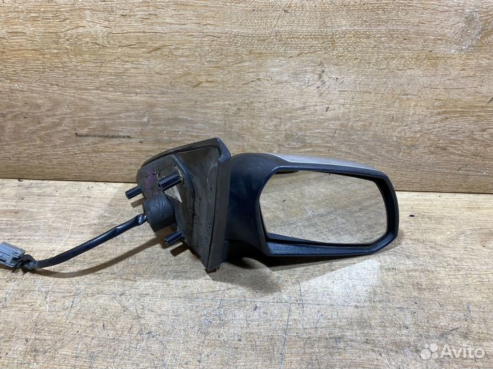 Зеркало правое Ford Mondeo 3 Арт. 7720771