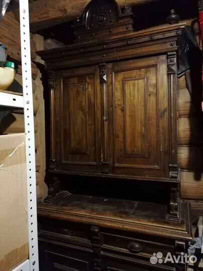 Антикварный буфет