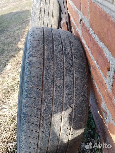 Yokohama dB Decibel E70 215/55 R17