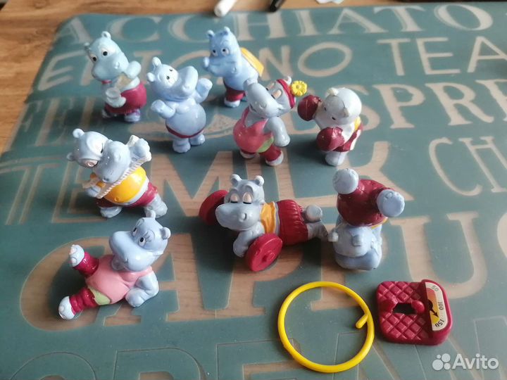 Киндер сюрприз Серия Бегемоты фитнес 1990год