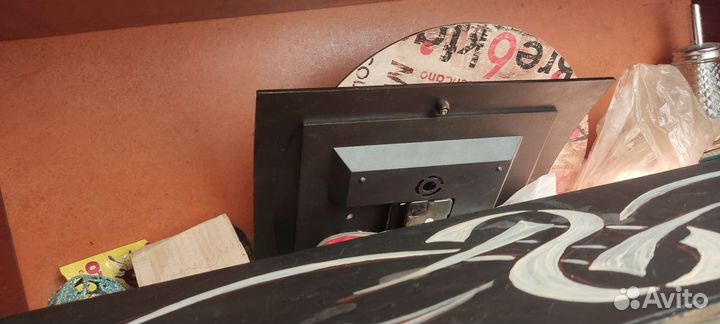 Электро камин с эффектом пламени, и баром