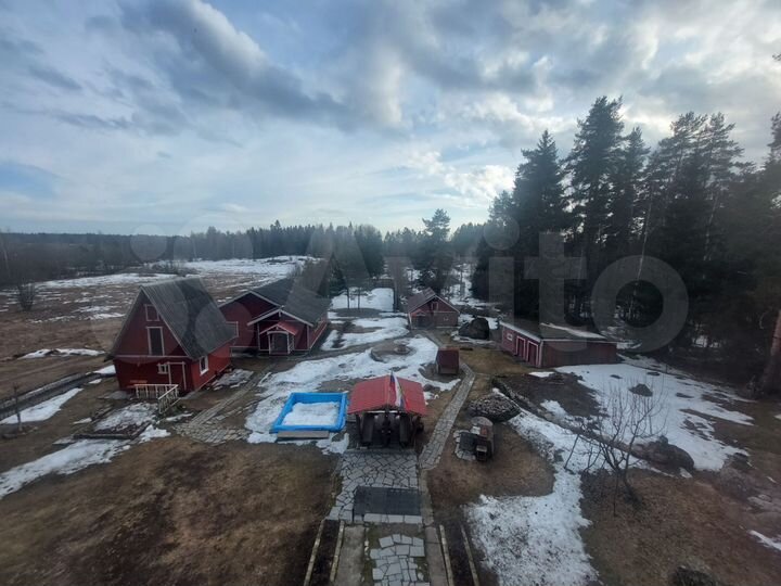 Коттедж 296,4 м² на участке 12 сот.