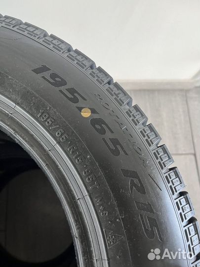 Pirelli Ice Zero 195/65 R15 95T