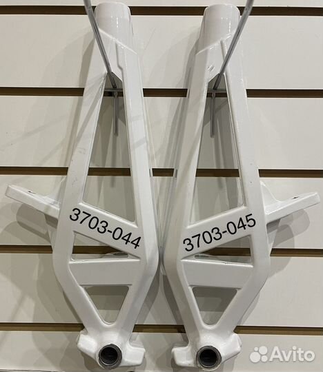 Кулак поворотный левый правый arctic CAT M/F/XF/ZR