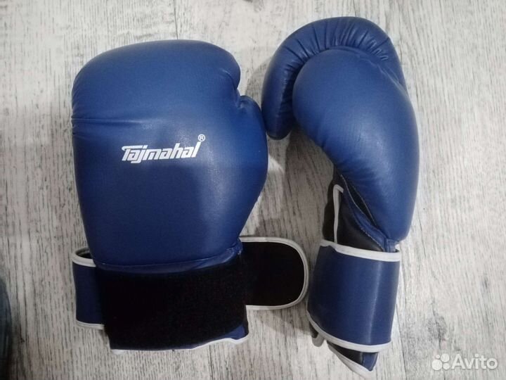 Боксерские перчатки 12 oz