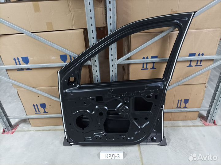 Дверь передняя правая Renault Logan 1