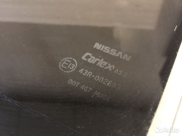 Стекло задней двери Nissan Almera N15