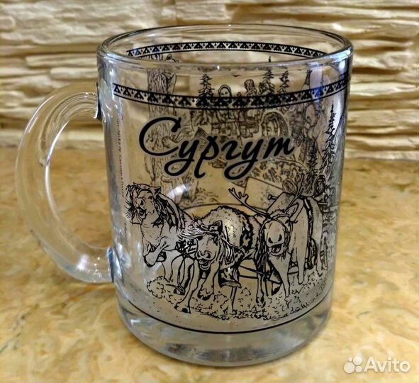 Сувенирные тарелки, пивные кружки с видами Сургута