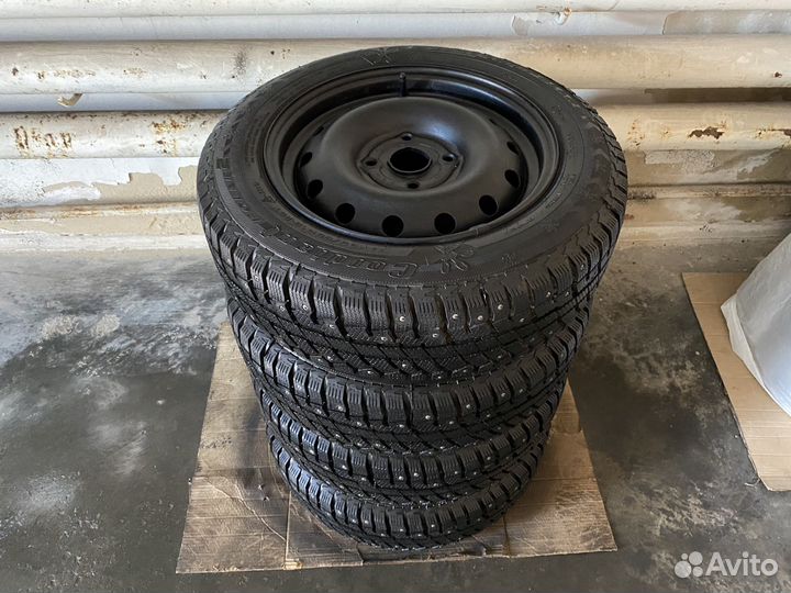 Новая резина на дисках R15 Шевроле Лачетти