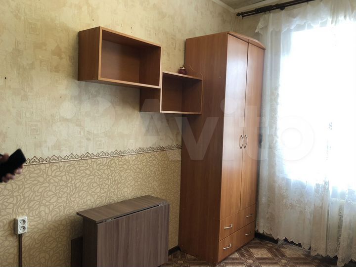 Комната 11 м² в 5-к., 4/5 эт.