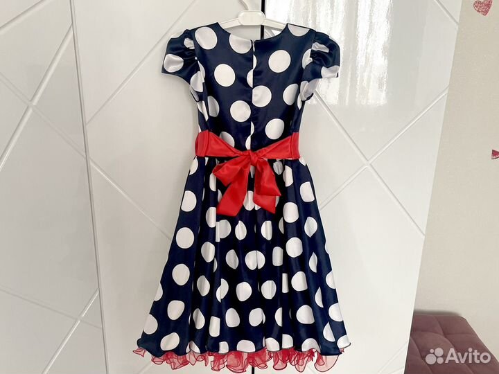 Нарядное платье для девочки 146