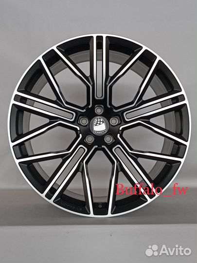 Кованые разноширокие диски lumma LR для BMW X7 R22