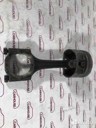 Шатун с поршнем Volkswagen Golf 4 1.6 AKL 1997