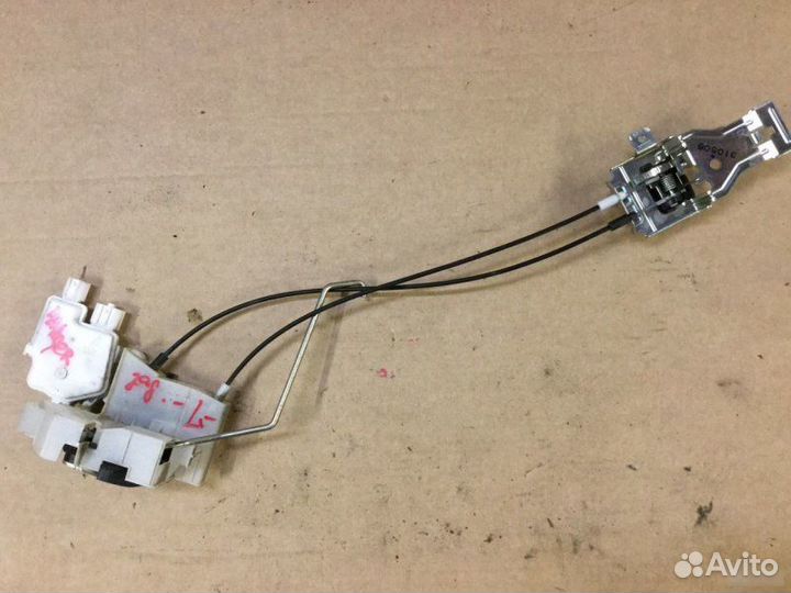 Замок двери задней левой Ford Ranger 2006-2012