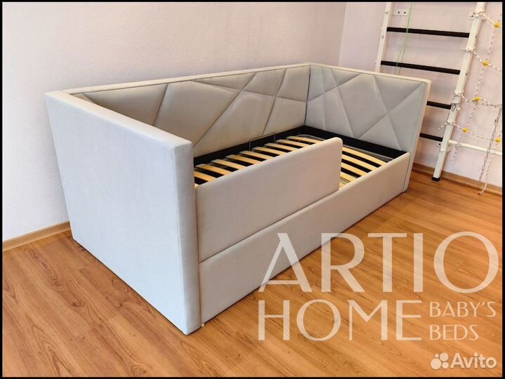 Детская кровать угловая